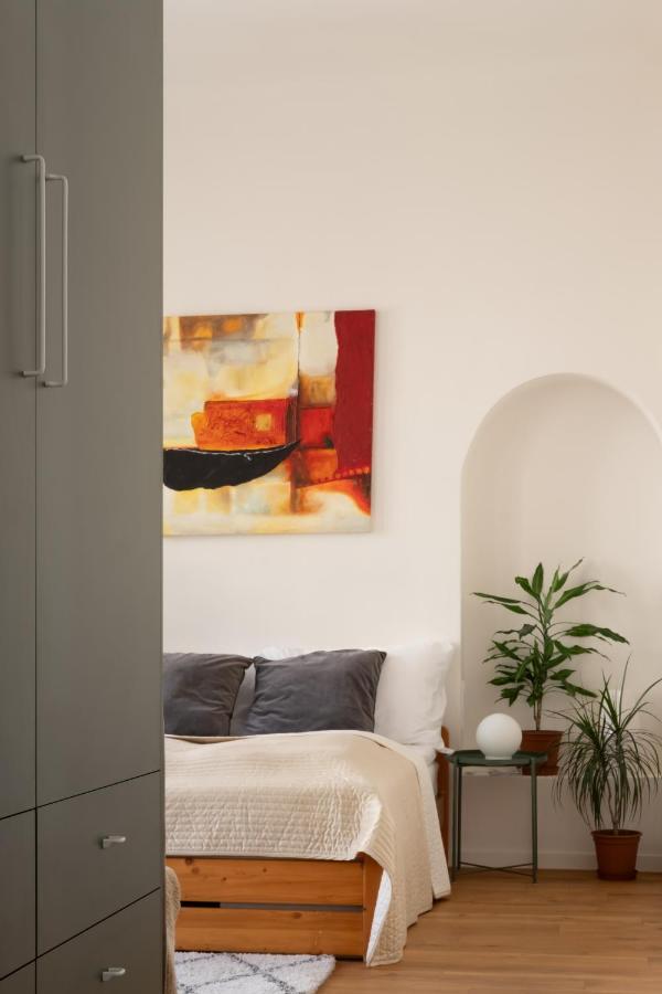 Days - Spacious Designer In Center - Powder Tower Praag